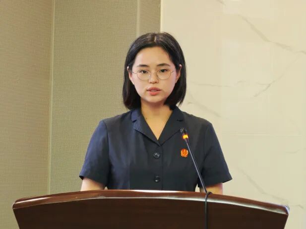 办案故事会（李雯雯） | 那面来自被告的锦旗，藏着我读懂的司法温度