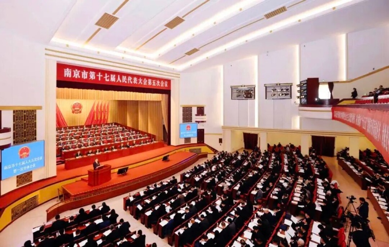 聆听·回响：从市法院报告看六合实践